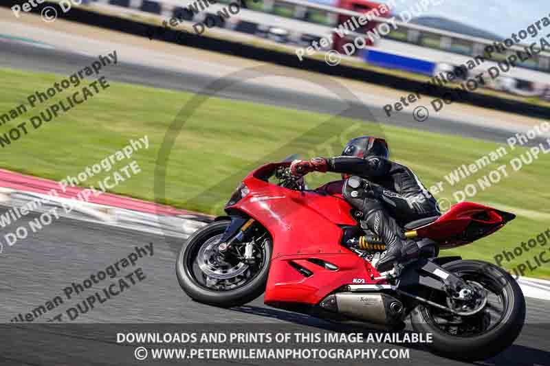 Circuito de Navarra;Spain;event digital images;motorbikes;no limits;peter wileman photography;trackday;trackday digital images